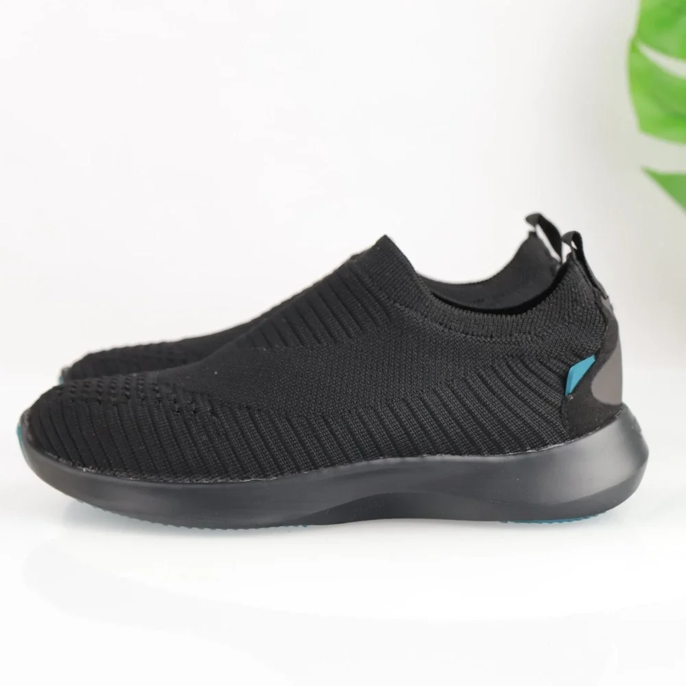 Vessi Womens Everyday Move Slip-On Sneaker Size 6 Waterproof Black Comfort Shoes